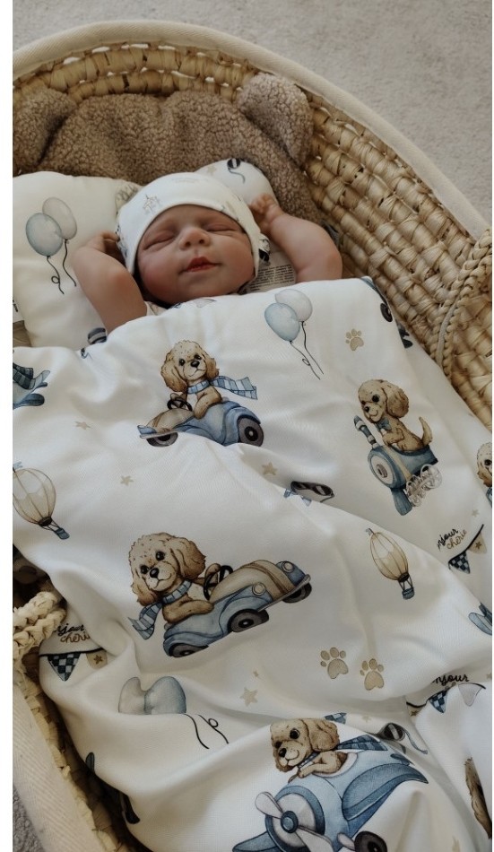 Bonjour Cherie Bambusowa Kołderka Średniaka 75x100 cm złożona w kostke z bliska